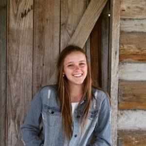 Meet your Posher, Nikki